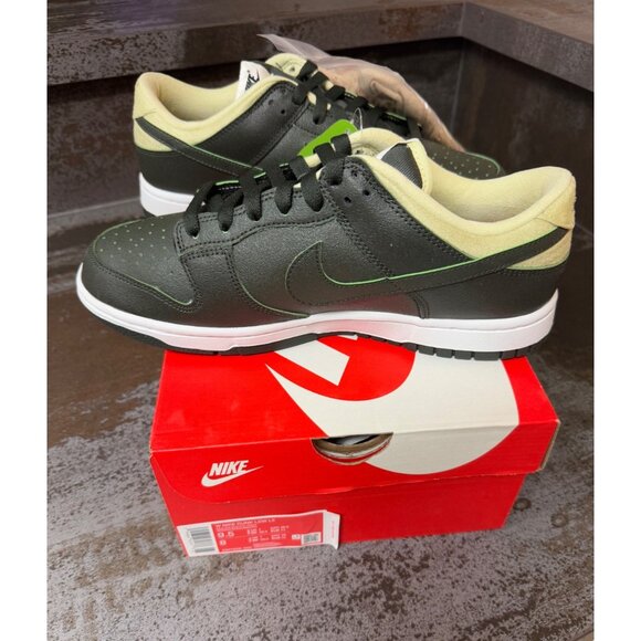 Women's Nike Dunk Low Avocado Size 9.5- DM7606-300 - Picture 6 of 11